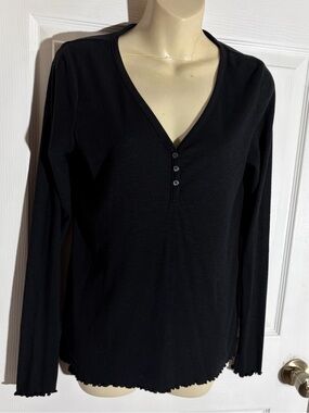 GAP Black Long-Sleeve V-Neck Rib-knit Button Front Henley Top T-Shirt Size M